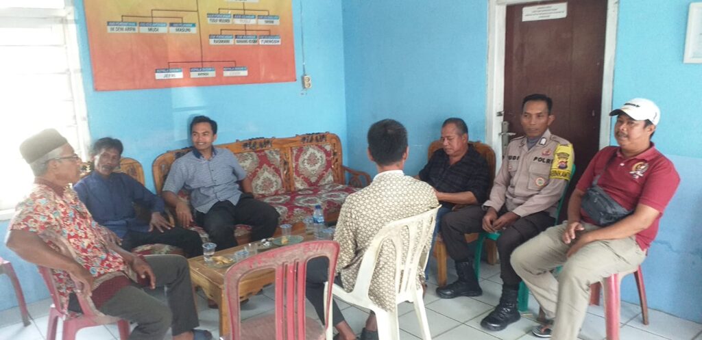 Polsek Carita Sharing Informasi Serta Dengarkan Keluhan Warga 10 WhatsApp Image 2023 08 25 at 09.37.35