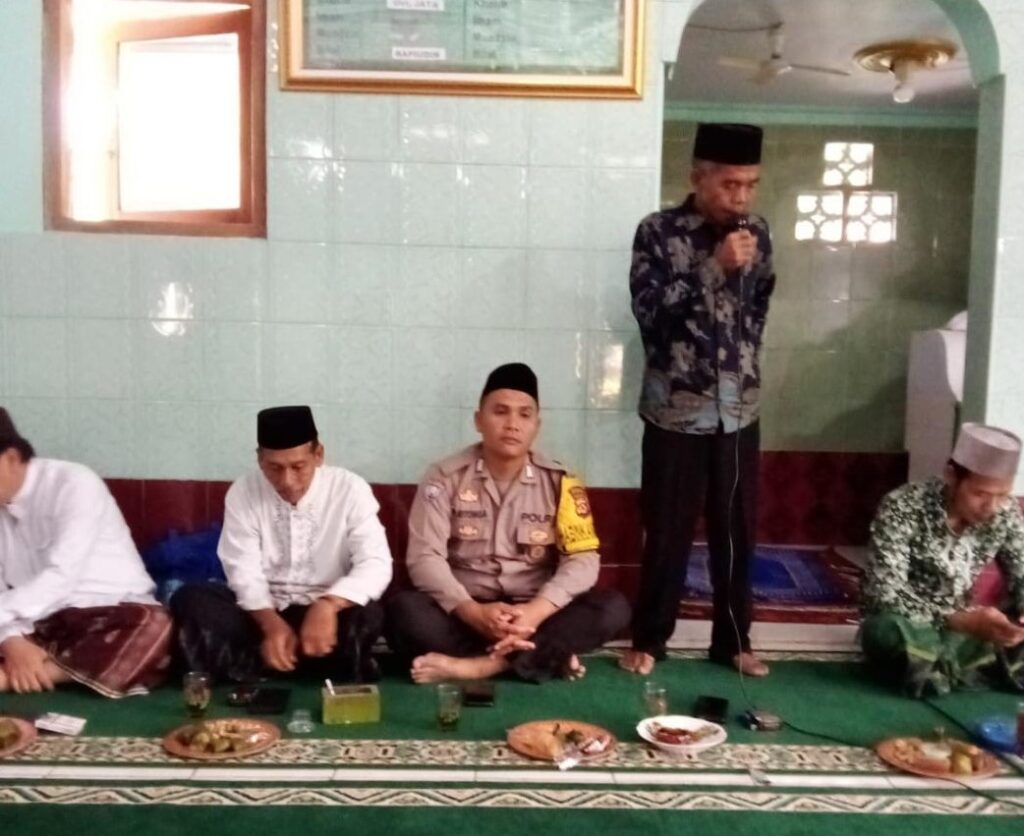 Bhabinkamtibmas Polsek Cikedal Hadiri Pengajian Rutin MUI 5 WhatsApp Image 2023 08 27 at 10.08.22