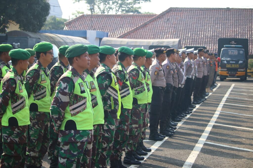Tanggap Bencana, Polres Pandeglang Bersama Stakeholder Gelar Apel Sinergitas 10 WhatsApp Image 2023 08 29 at 09.38.40