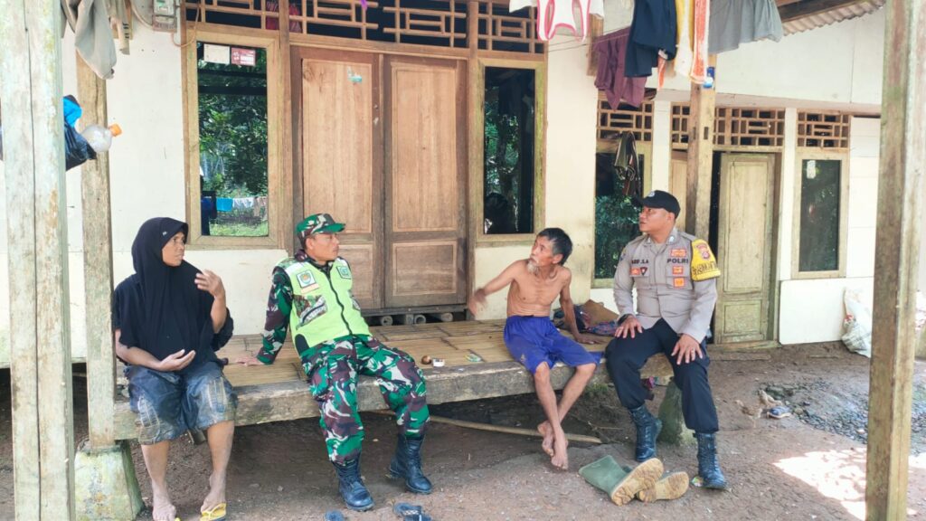 Polsek Munjul: Patroli Dialogis untuk Menjaga Kamtibmas 1 WhatsApp Image 2023 10 08 at 15.20.33