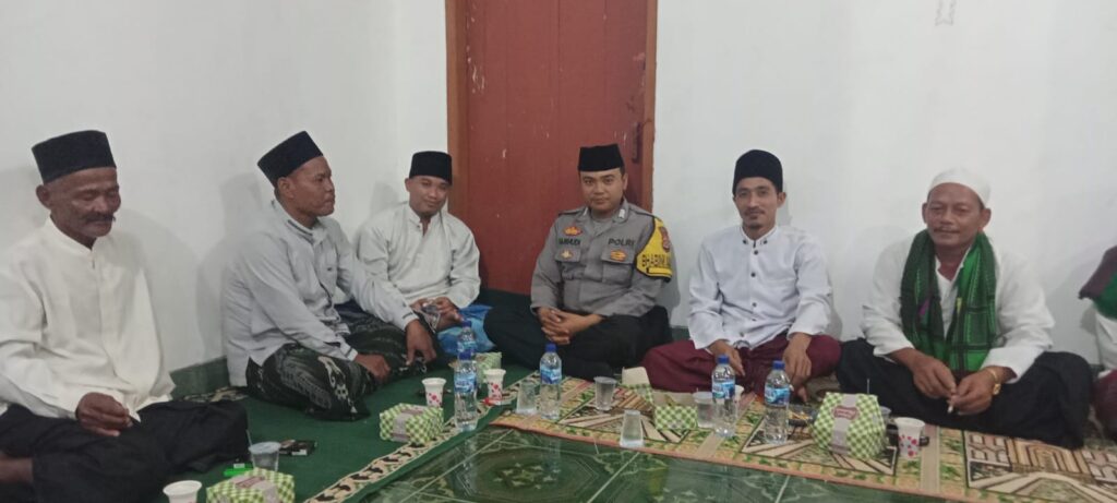 Polsek Panimbang Hadiri Peringatan Maulid Nabi Muhammad SAW Untuk Meningkatkan Ketaqwaan dan Persatuan Umat Muslim 10 WhatsApp Image 2023 10 12 at 19.34.17