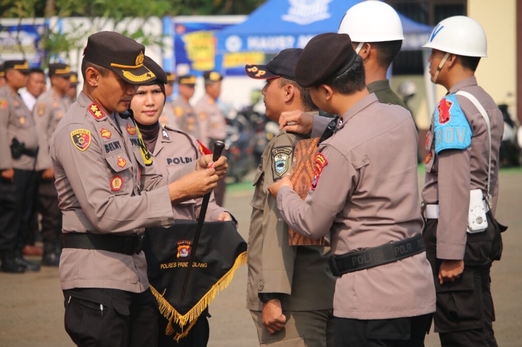 Polres Pandeglang Gelar Pasukan Operasi Mantap Brata 2023-2024 untuk Pengamanan Pemilu 2024 4 WhatsApp Image 2023 10 17 at 10.03.58