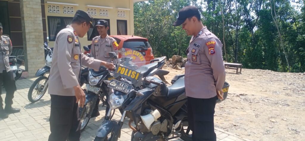 Kapolsek Angsana Pimpin Apel Pengecekan Kendaraan Dinas 9 WhatsApp Image 2023 10 17 at 14.22.28
