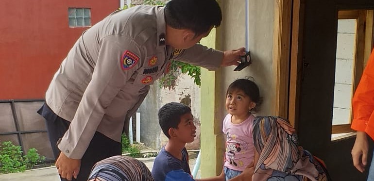 Bhabinkamtibmas Polsek Pandeglang Monitoring Posyandu Mawar 15 Komplek D'Saruni Residence 2 WhatsApp Image 2023 10 19 at 19.12.18