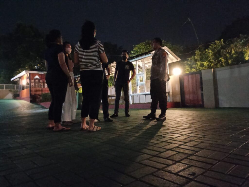Polsek Bojong Gelar Patroli Malam Demi Kamtibmas 2 WhatsApp Image 2023 10 24 at 08.16.16