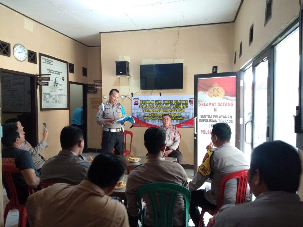 Polsek Bojong Gelar Sosialisasi Kode Etik Profesi Polri 5 WhatsApp Image 2023 10 25 at 09.58.19