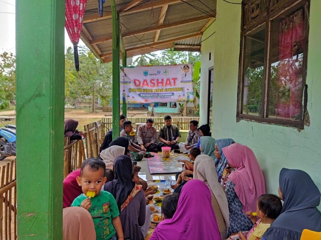 Kapolsek Angsana Hadiri Kegiatan Penyuluhan Dapur Sehat (Dahsyat) Cegah Stunting 9 WhatsApp Image 2023 10 26 at 19.00.42
