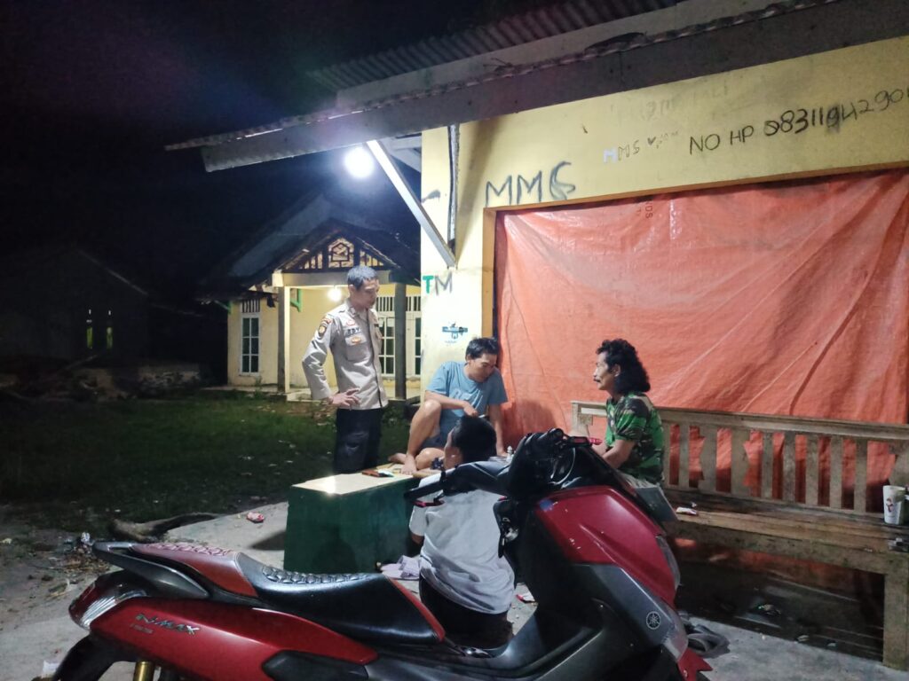 Polsek Pagelaran Melakukan Patroli dan Sosialisasi Kamtibmas 9 WhatsApp Image 2023 10 27 at 14.42.09