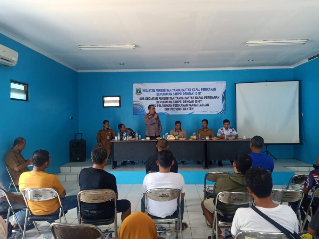 Polsek Labuan Gelar Sosialisasi Penerbitan Tanda Kapal Perikanan 5 WhatsApp Image 2023 10 31 at 12.45.02