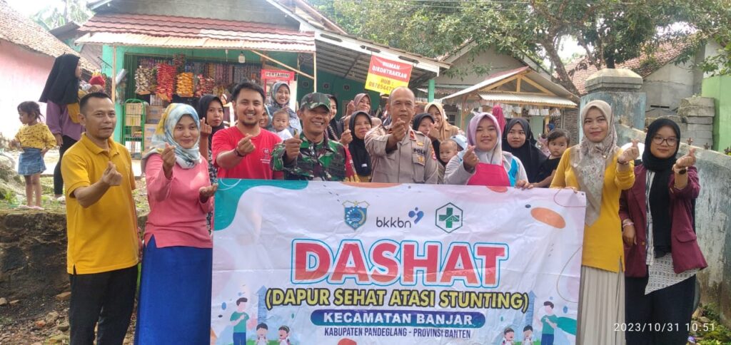 Kanit Binmas Polsek Banjar Hadiri Acara Program DASHAT di Kampung KB 8 WhatsApp Image 2023 10 31 at 19.33.44