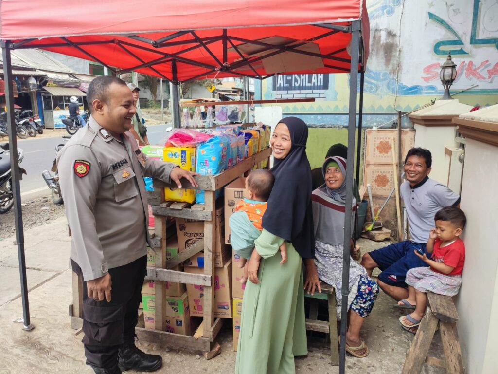 Polsek Cibaliung Terapkan Sambang Door to Door dalam Rangka 3K Polri 6 WhatsApp Image 2023 11 02 at 09.43.38