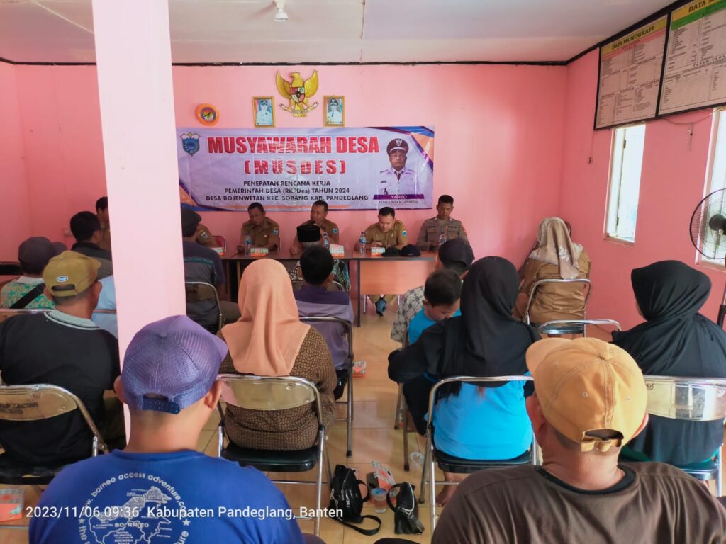 Bhabinkamtibmas Polsek Panimbang Hadiri Musyawarah Desa (Musdes) di Bojen Wetan 8 WhatsApp Image 2023 11 06 at 10.51.54