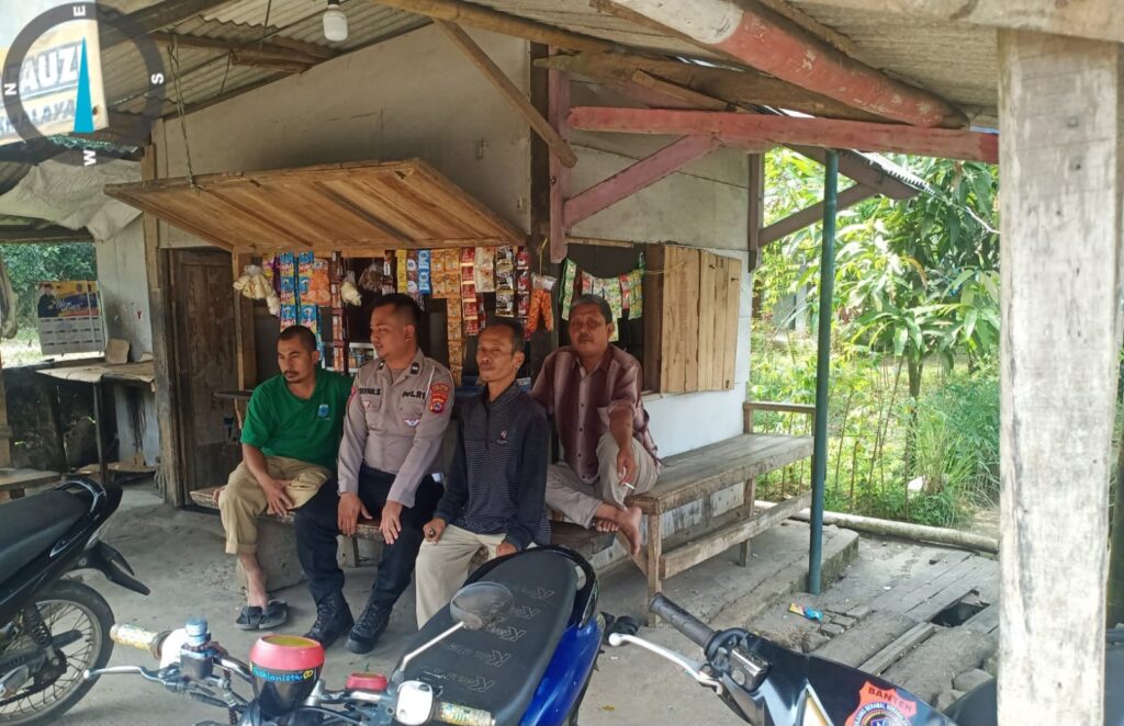 Jadikan Tukang Ojeg Pelopir Keselamatan, Polsek Menes Berikan Penyuluhan 9 WhatsApp Image 2023 11 07 at 19.04.06