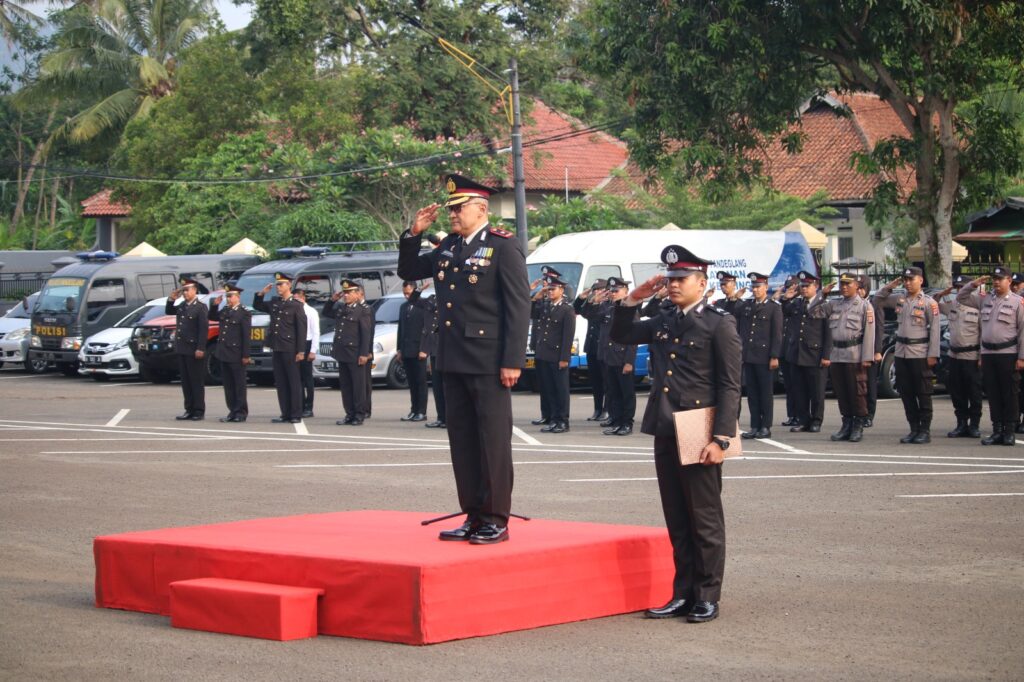 Polres Pandeglang Peringati Hari Pahlawan dengan Tema "Semangat Pahlawan untuk Masa Depan Bangsa" 10 WhatsApp Image 2023 11 10 at 09.01.22