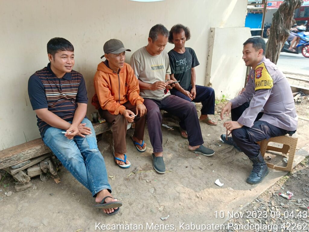Polsek Menes Giatkan Patroli KRYD untuk Ciptakan Situasi Aman dan Kondusif 7 WhatsApp Image 2023 11 10 at 10.29.46