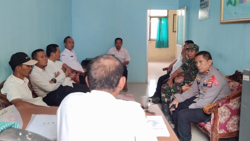 Polsek Picung Gelar Rapat Lintas Sektoral Menjelang Pemilu 2024 10 WhatsApp Image 2023 11 17 at 14.39.11