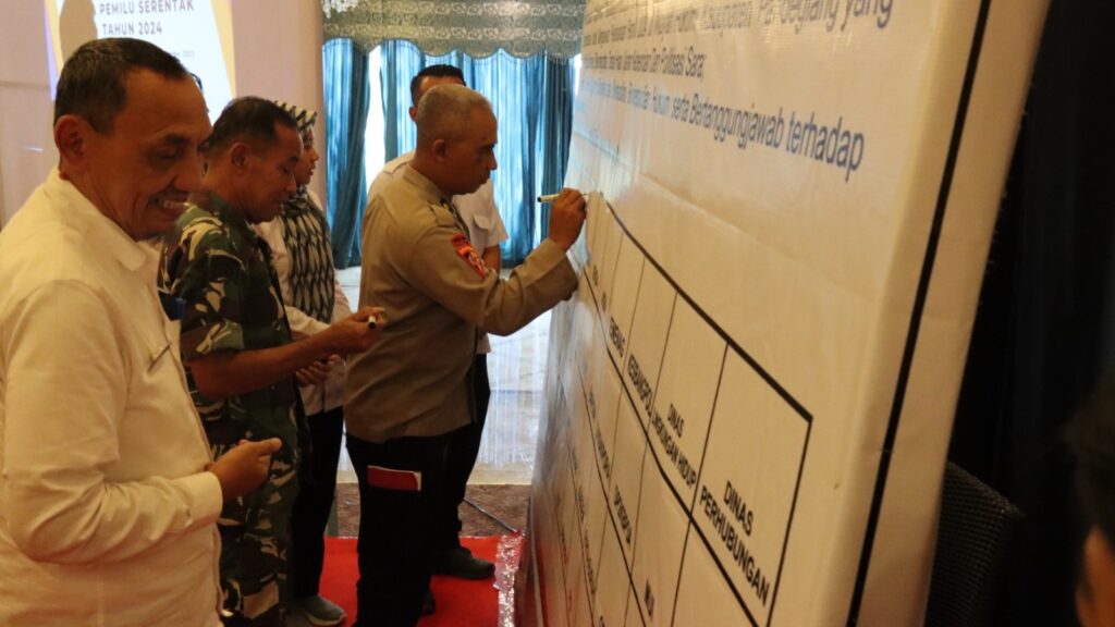 Peran Polres Pandeglang: Mendukung Kesuksesan Pemilu Melalui Deklarasi Damai 5 WhatsApp Image 2023 11 22 at 12.13.55