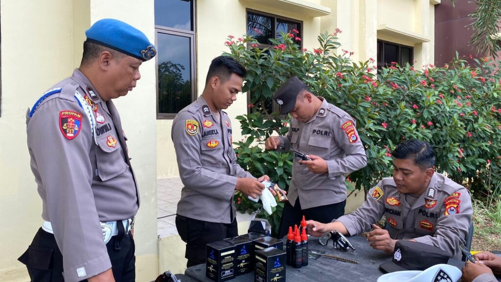 Polres Pandeglang Gelar Apel Pemeriksaan Senjata Api Dinas 7 WhatsApp Image 2023 11 22 at 12.57.39