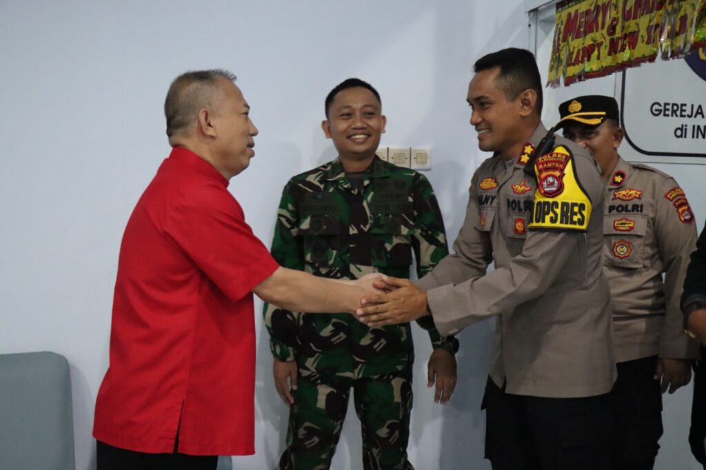 Operasi Gabungan Kapolres Pandeglang dan Dandim 0601: Penyelenggaraan Natal Tetap Aman dan Kondusif 5 WhatsApp Image 2023 12 20 at 05.48.45