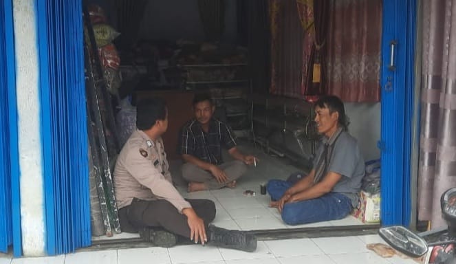 Polsek Menes Gencar Sambang dan Silaturahmi di Kampung 4 WhatsApp Image 2023 12 30 at 19.48.47