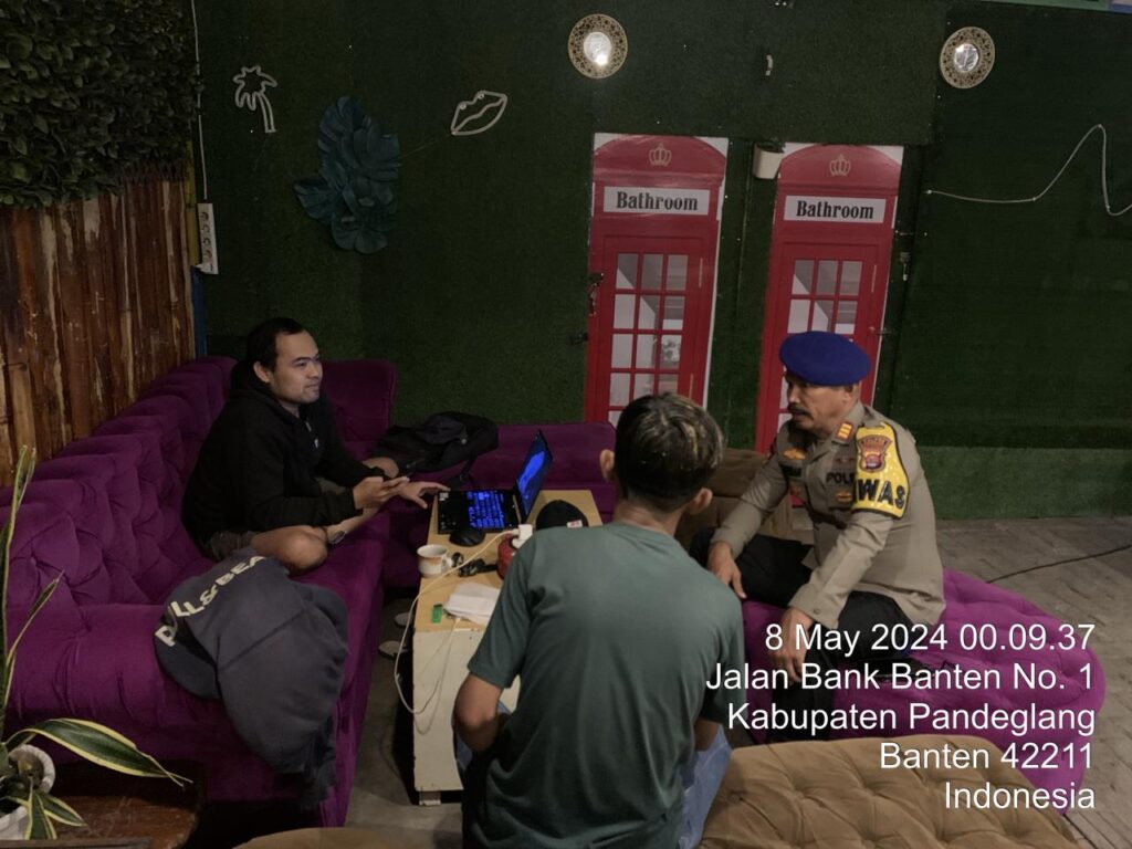 Sat Samapta Polres Pandeglang Melakukan Patroli Mobiling di Wilayah Hukum Polres Pandeglang 9 WhatsApp Image 2024 05 08 at 05.59.44