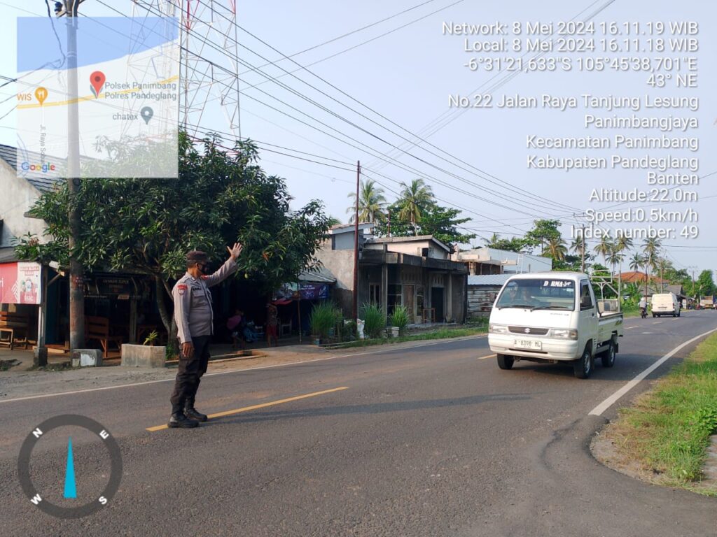 Polsek Panimbang Polres Pandeglang Melakukan Pengaturan Arus Lalu Lintas untuk Ciptakan Kondisi Aman dan Lancar 1 WhatsApp Image 2024 05 09 at 05.40.01