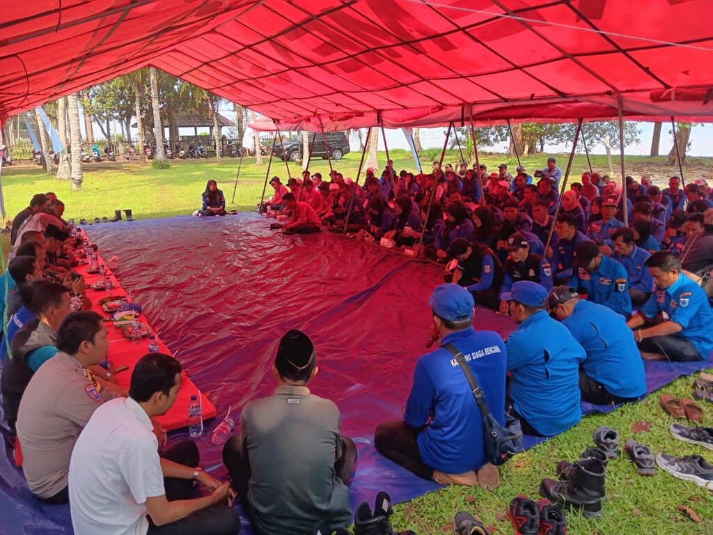 Polsek Pagelaran Hadiri Kegiatan Halal bihalal dan Pengukuhan FK-KSB Kabupaten Pandeglang Tahun 2024 di Villa Merah 8 WhatsApp Image 2024 05 19 at 02.31.49