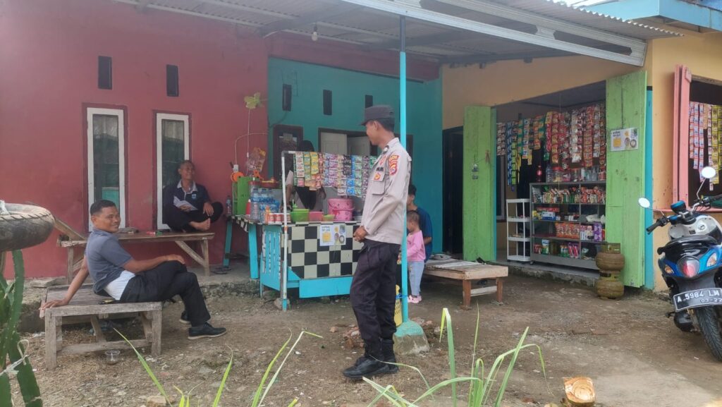 Antisipasi Kriminalitas di Darkum Polsek Patia, Kapolsek Patia Tingkatkan Patroli 5 WhatsApp Image 2024 05 21 at 13.30.06