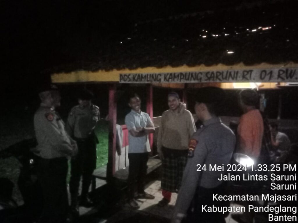 Sambangi Poskamling Sat Samapta Polres Pandeglang Gencar Melaksanakan Patroli Dialogis untuk Menjaga Kamtibmas 8 WhatsApp Image 2024 05 24 at 06.04.38