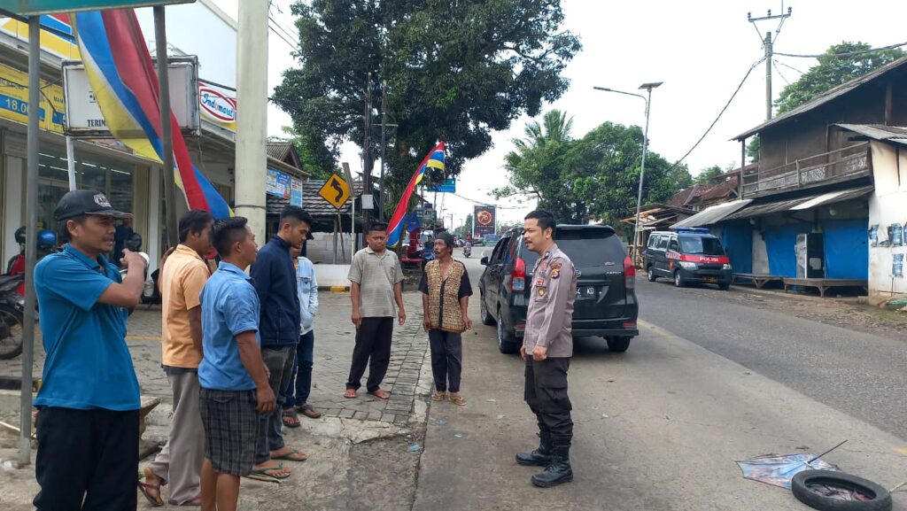 Polsek Saketi Terus Sambangi Warga Binaan Guna Kontrol Situasi Kamtibmas 10 WhatsApp Image 2024 05 25 at 22.08.05