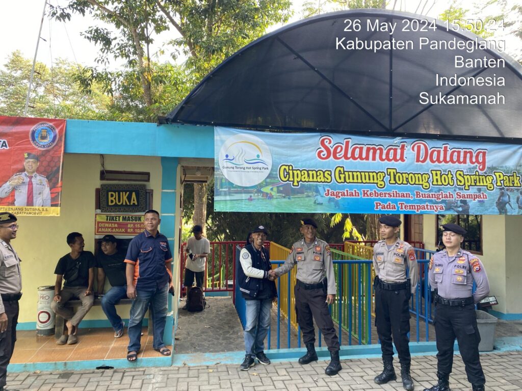 Sat Samapta Polres Pandeglang Gelar Patroli Akhir Pekan di Pemandian Air Panas Cipanas 3 WhatsApp Image 2024 05 27 at 07.48.47