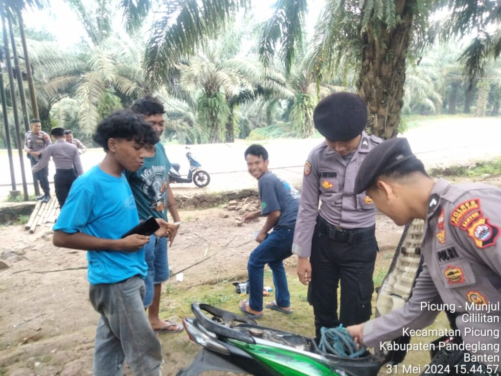 Sat Samapta Polres Pandeglang Gelar Patroli Mobile di Perkebunan Sawit Wilayah Kecamatan Picung 7 IMG 20240601 WA0077