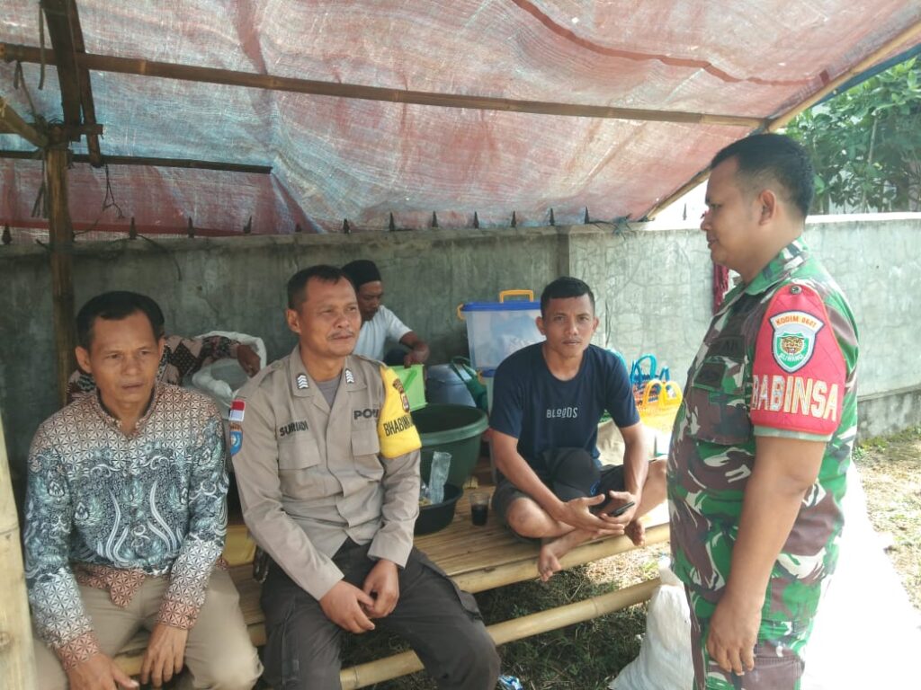 Bhabinkamtibmas Polsek Cikeusik Bersinergi Sambangi Warga Tanjungan 2 IMG 20240601 WA0083