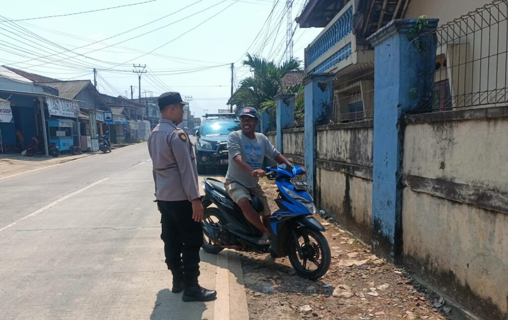 Personil Polsek Bojong Polres Pandeglang Berikan Himbauan Kamtibmas tentang Tertib Berlalu Lintas kepada Warga Binaan 5 IMG 20240602 WA0032