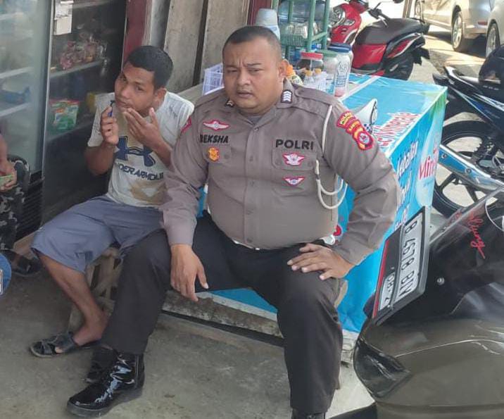 Polsek Cibaliung Gelar Patroli dan Sambang, Sampaikan Pesan Harkamtibmas kepada Warga masyarakat Cibaliung 8 IMG 20240602 WA0076