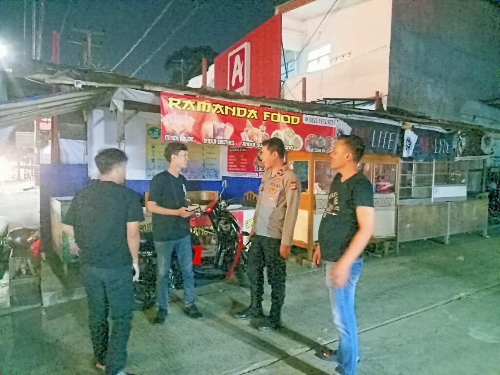 Patroli Polsek Cadasari Antisipasi Balap Liar Malam Minggu di Cigadung 7 WhatsApp Image 2024 06 02 at 12.56.02