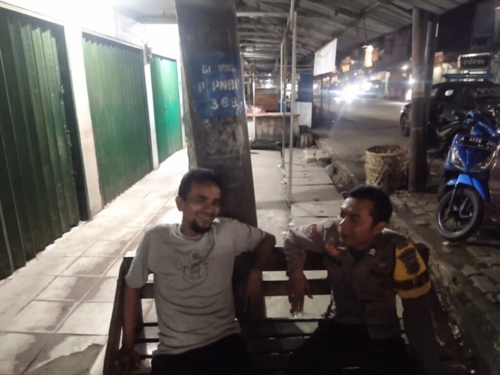 Bhabinkamtibmas Polsek Panimbang Sambangi Warga Binaan Antisipasi Kriminalitas 1 WhatsApp Image 2024 06 05 at 23.26.50