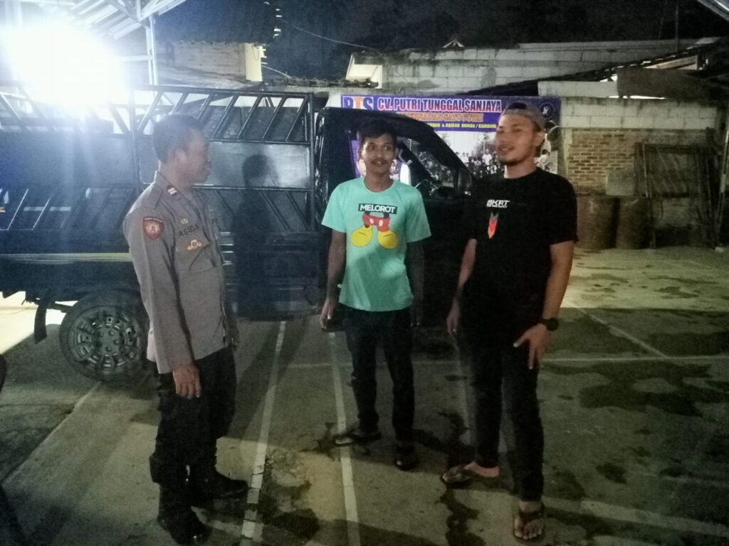 Polsek Cadasari Tingkatkan Pelayanan Masyarakat Melalui Patroli Rutin 1 WhatsApp Image 2024 06 19 at 09.06.04
