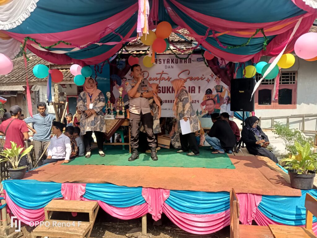 Polsek Pulosari Hadiri Kegiatan Tasyakuran dan Pentas Seni SDN I Sukaraja Tahun Pelajaran 2023/2024 2 WhatsApp Image 2024 06 19 at 23.05.34