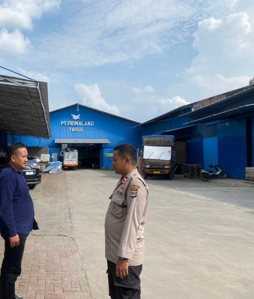 Kanit Binmas Polsek Cadasari Sambangi PT. MJP untuk Tingkatkan Keamanan dan Ketertiban 9 WhatsApp Image 2024 06 21 at 07.39.10