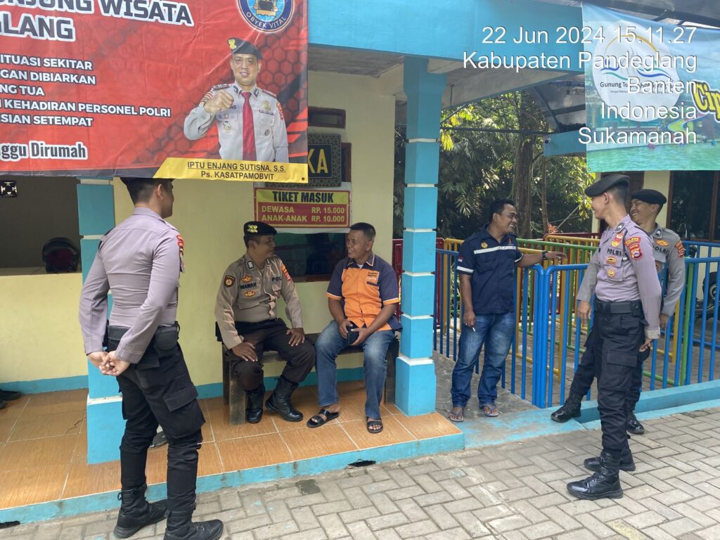 Sat Samapta Polres Pandeglang Gelar Patroli di Tempat Wisata pada Akhir Pekan 9 WhatsApp Image 2024 06 22 at 18.50.52