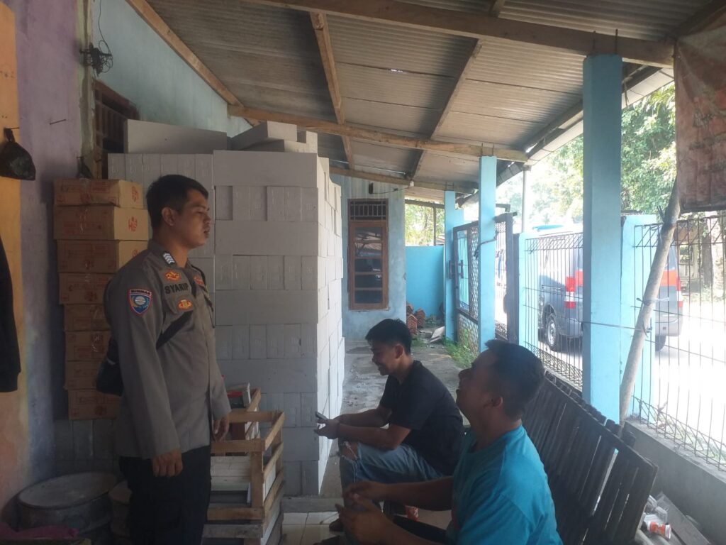 Lewat Sambang, Polsek Menes Ajak Warga Wujudkan Kamtibmas Yang Kondusif 3 WhatsApp Image 2024 06 23 at 21.31.31