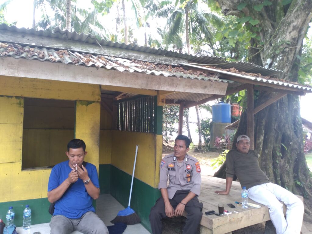Bhabinkamtibmas Polsek Panimbang Sambangi Warga Binaan Berikan Edukasi 9 WhatsApp Image 2024 06 24 at 00.45.20