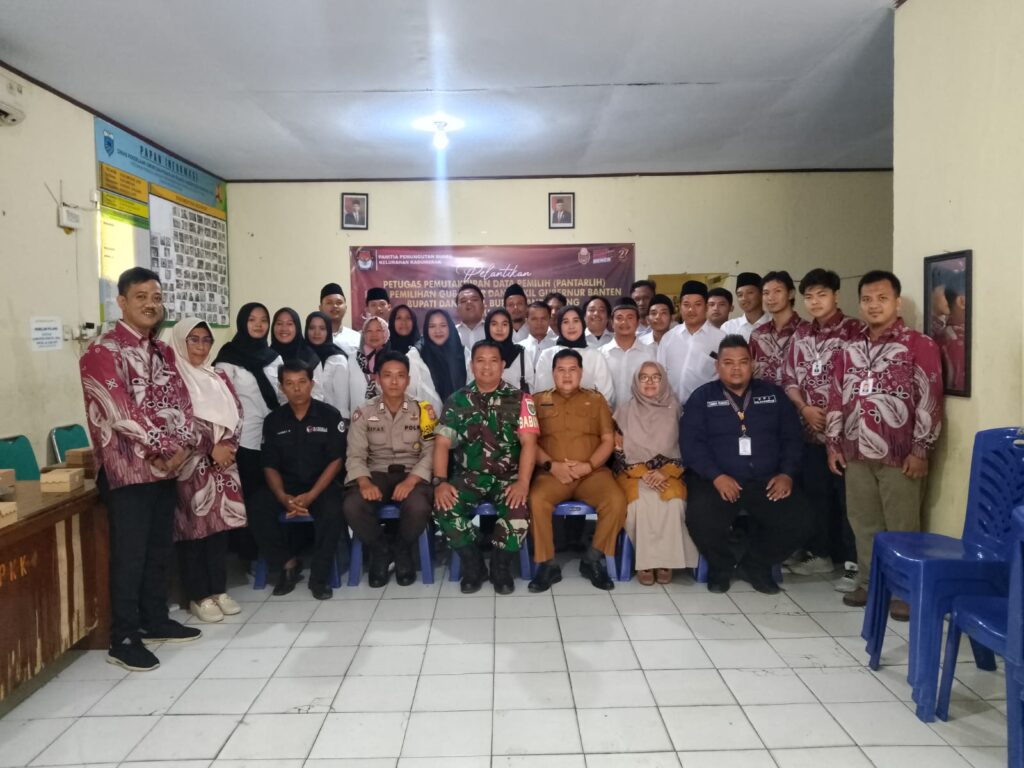 Bhabinkamtibmas Polsek Cadasari Hadiri Pelantikan Petugas Pemutakhiran Data Pemilih 2024 1 WhatsApp Image 2024 06 25 at 12.07.31