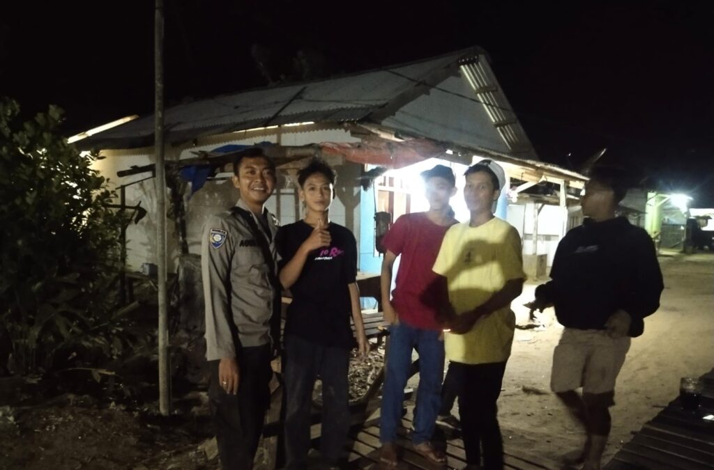 Tekan C3 dan jaga kondusifitas, Polsek Panimbang Tingkatkan Patroli Malam 2 WhatsApp Image 2024 06 30 at 04.06.47