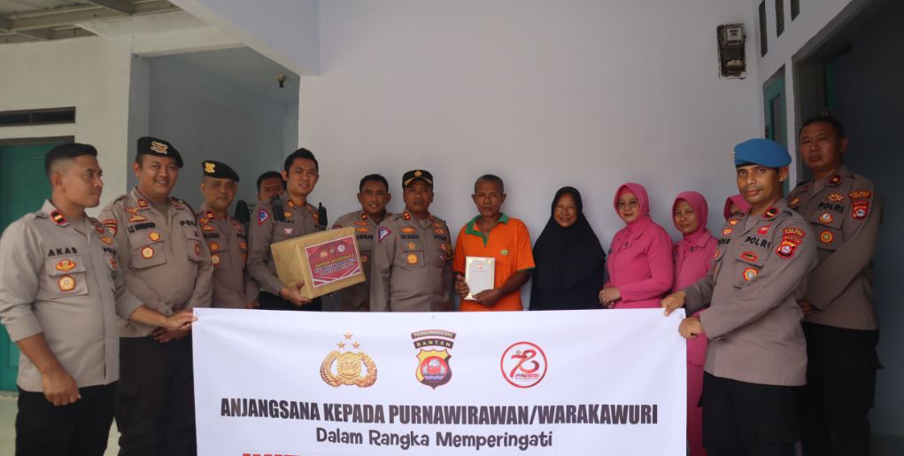 Polres Pandeglang Lakukan Anjangsana ke Purnawirawan Polri dalam Rangka Peringatan Hari Bhayangkara ke-78 5 pp