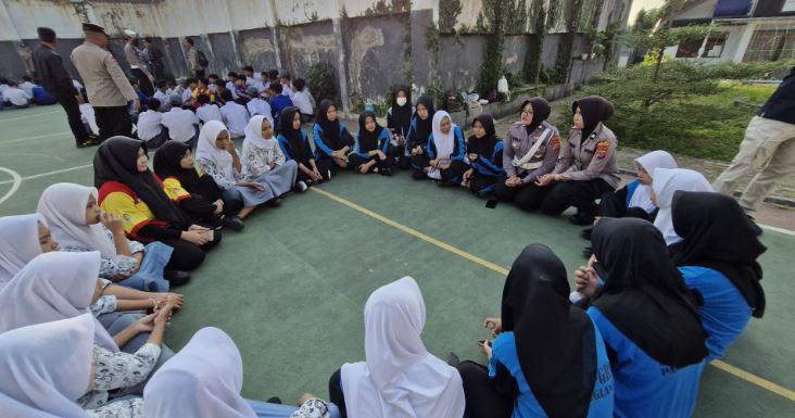 Polwan Polres Pandeglang Goes to School: Himbauan Antisipasi Tawuran, Kenakalan Remaja, dan Balapan Liar 5 PGS