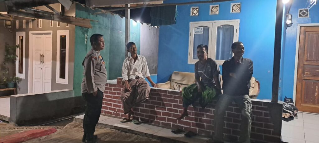 Polsek Cadasari Gelar Patroli Rutin untuk Menjaga Keamanan Masyarakat 10 WhatsApp Image 2024 06 30 at 07.11.54