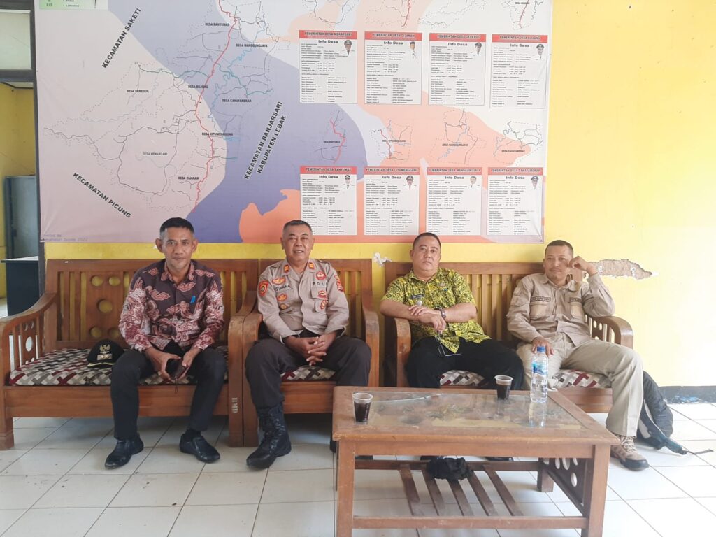 Kapolsek Bojong Polres Pandeglang Gelar Sambang dan Silaturahmi dengan Camat Bojong 8 WhatsApp Image 2024 07 05 at 11.44.42
