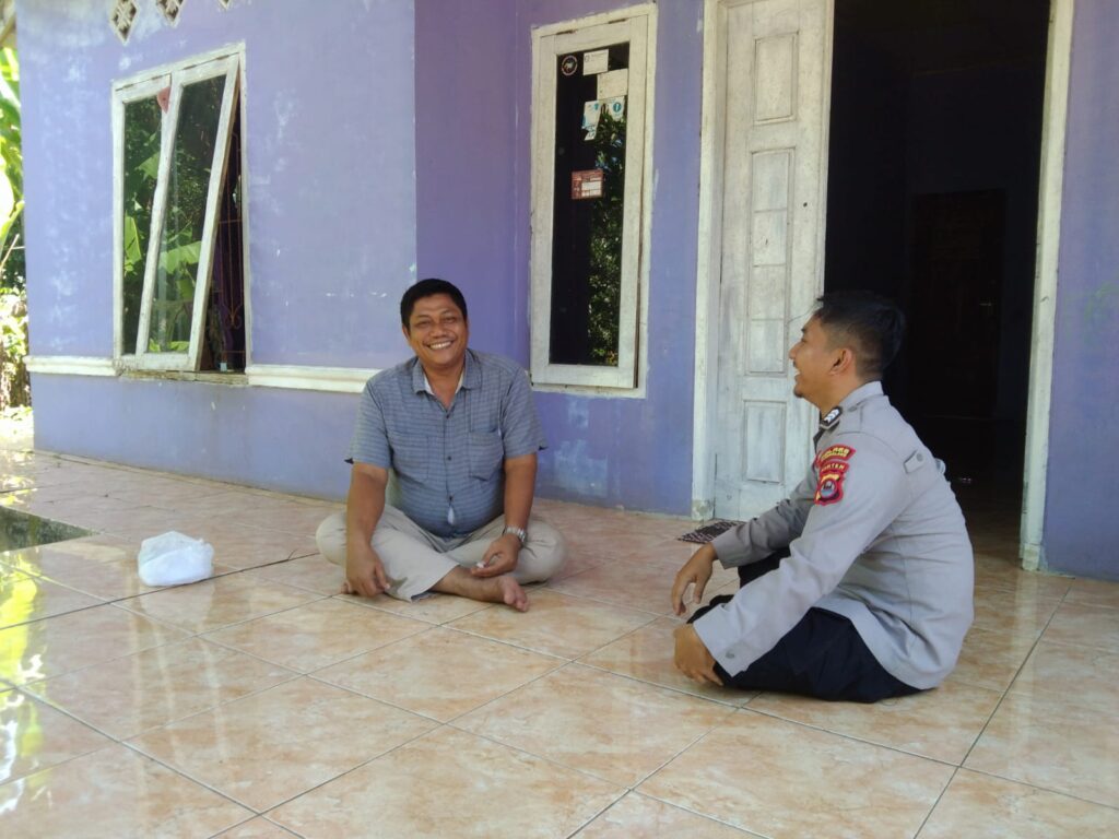 Polsek Cikedal Sambangi TokohMasyarakat di Kecamatan Cikedal 6 WhatsApp Image 2024 07 09 at 19.31.33